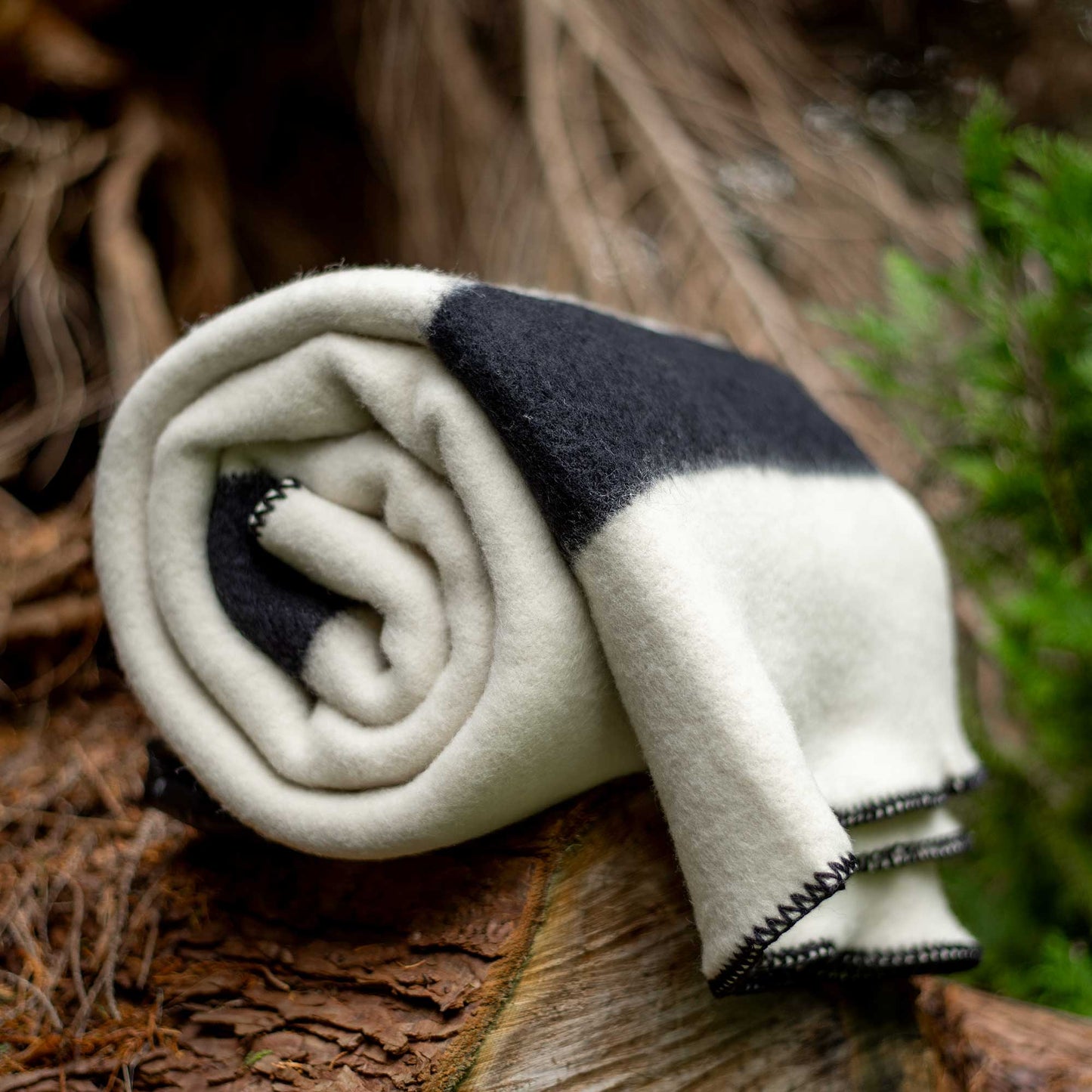 Pure New Wool Heavyweight Blanket - Natural White/Black