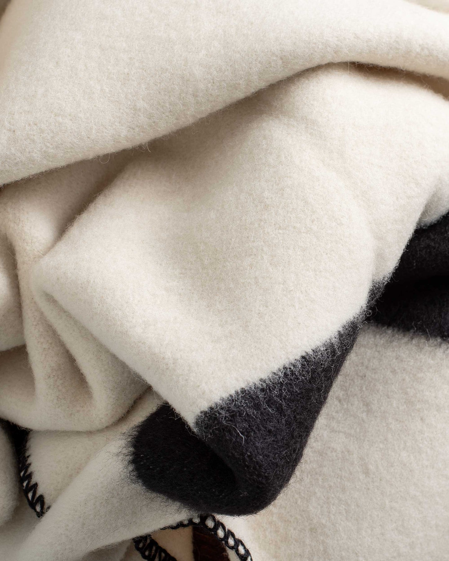 Pure New Wool Heavyweight Blanket - Natural White/Black